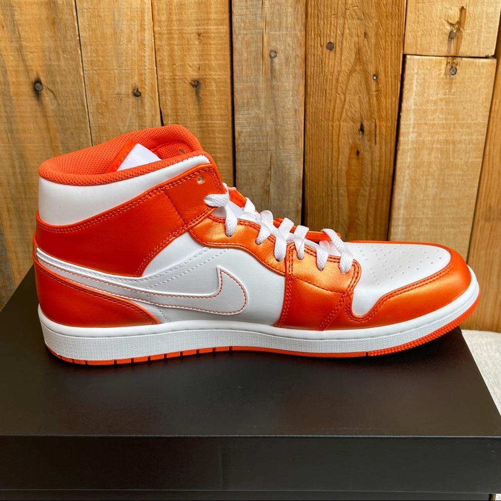 AIR JORDAN 1 MID SE ELECTRO ORANGE 11.5 BRAND NEW IN BOX - Picture 7 of 14